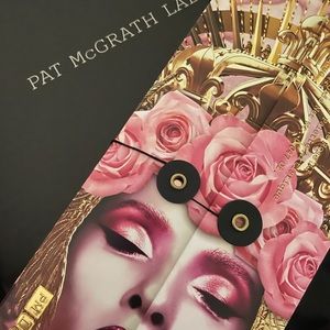 Pat McGrath Devine rose pallet II
